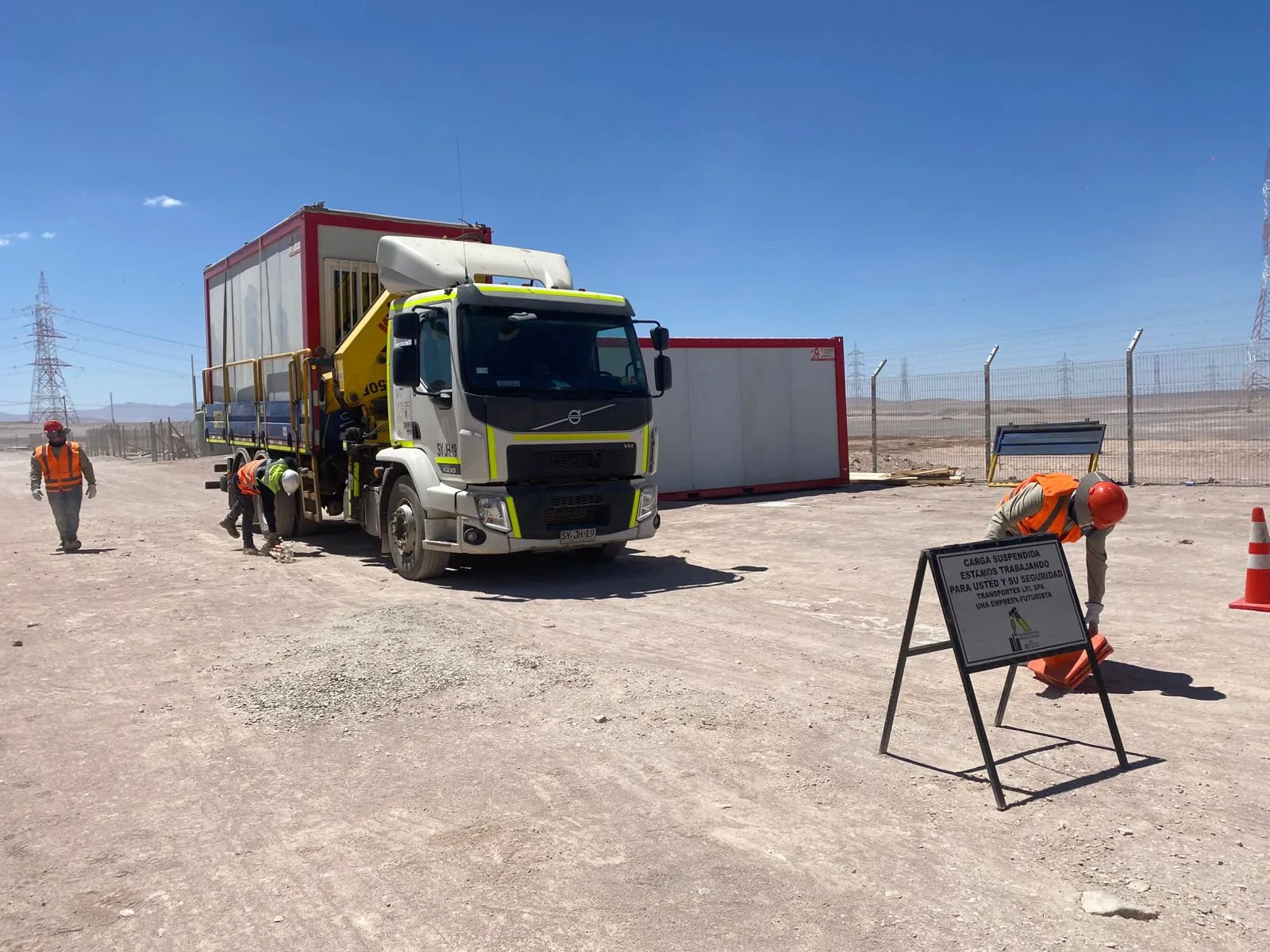 Apoyo logístico industrial de Transportes L&L
