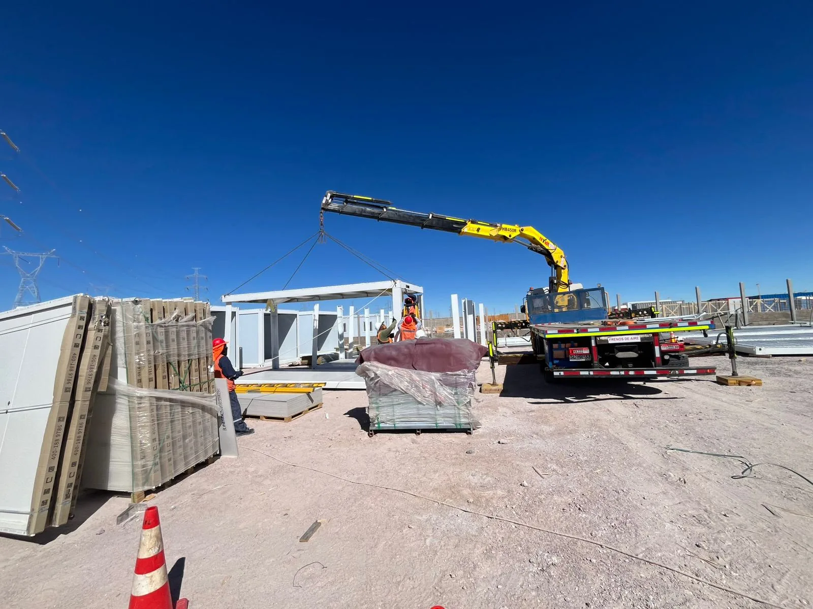 Levantamiento de estructura modular.