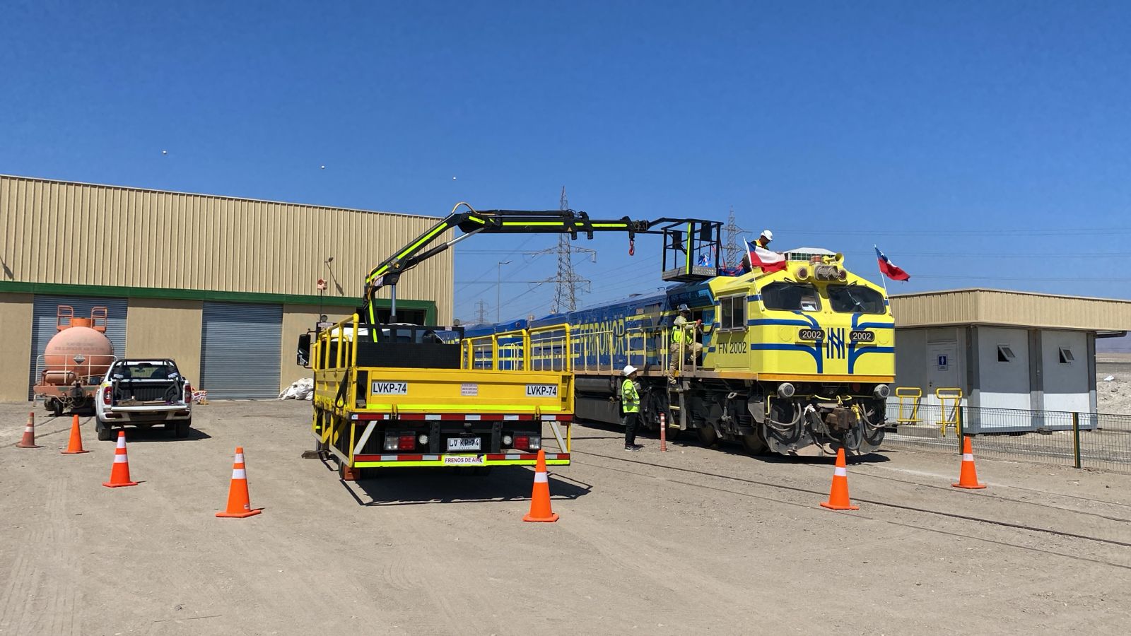 Mantenimiento de fachada en altura (miniatura)